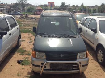 2001 DAIHATSU SIRION