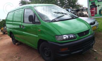 1989 MITSUBISHI L300